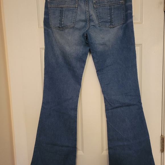 Henry & Belle Jeans - Picture 2 of 9